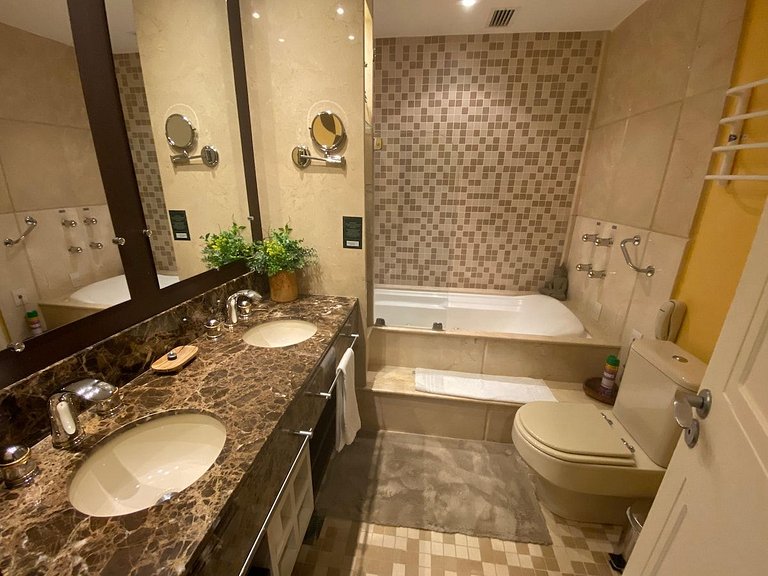 Glamuroso Studio no Laje de Pedra Mountain | 3023