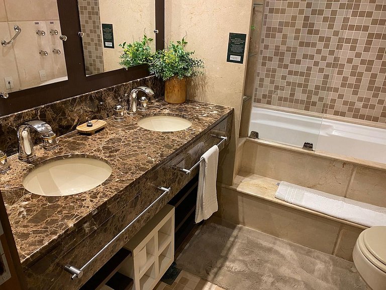 Glamuroso Studio no Laje de Pedra Mountain | 3023