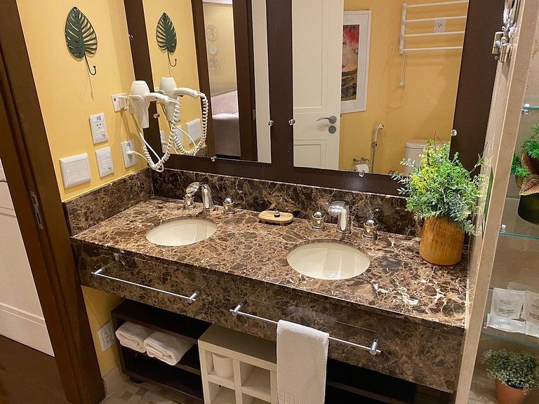 Glamuroso Studio no Laje de Pedra Mountain | 3023