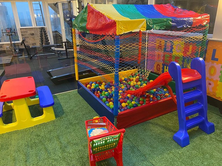 Glamuroso Studio no Laje de Pedra Mountain | 3023