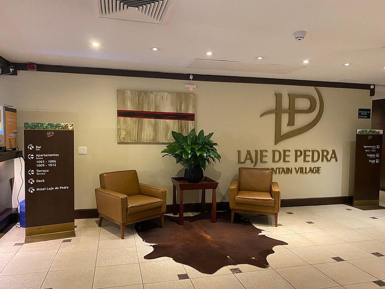 Glamuroso Studio no Laje de Pedra Mountain | 3023