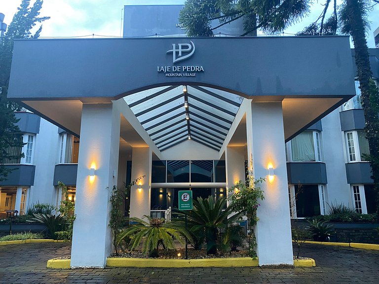Glamuroso Studio no Laje de Pedra Mountain | 3023