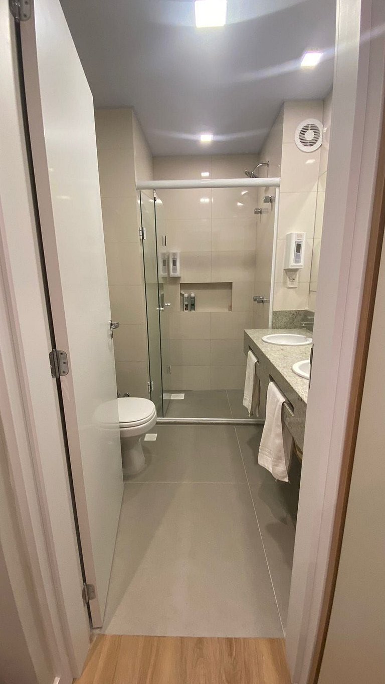 NOVO Stúdio 210 | Piscina Aq | Academ | Sauna (Joana)