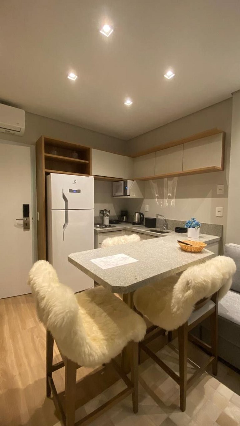 NOVO Studio 102 | Piscina Aq | Academ | Sauna (Joana)